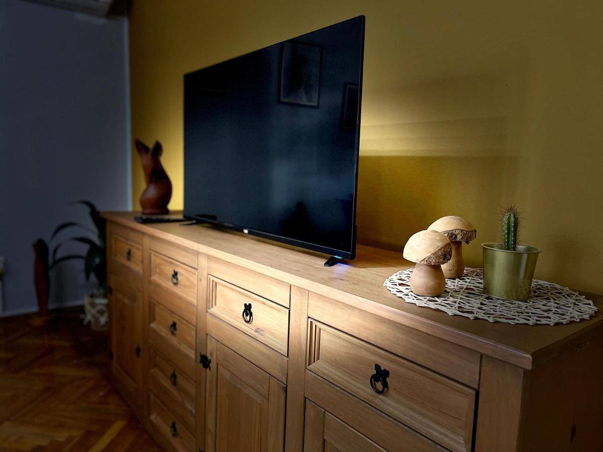 Apartman Jelena II Lägenhet Sremska Mitrovica Exteriör bild