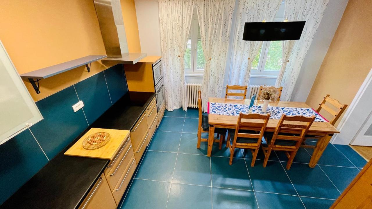Apartman Jelena II Lägenhet Sremska Mitrovica Exteriör bild